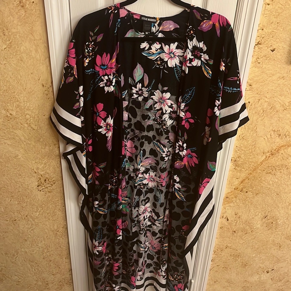 Steve Madden Maxi Length Kimono - One Size